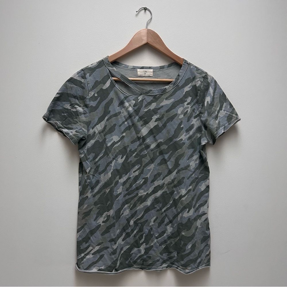Anthropologie t.la Distressed Camouflage Comfy Tee size S